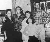 lewisfamily.jpg (4752 bytes)